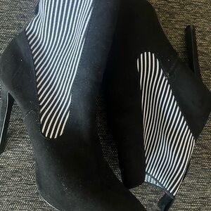 Qupid Black and White Heeled Boots